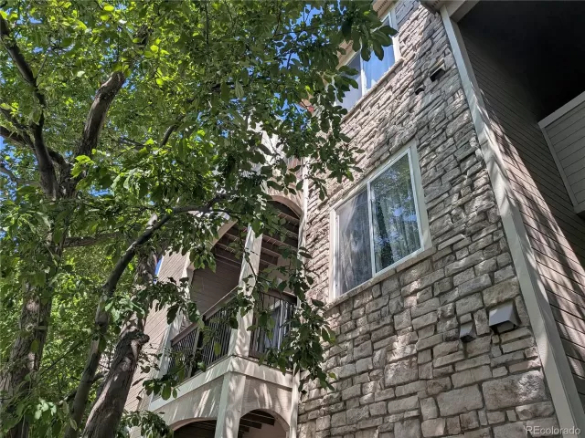 MLS: 6080242 Condo For Sale