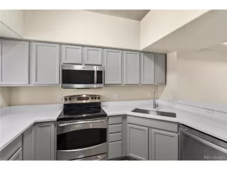 Photo #2: 6081307 Listing
