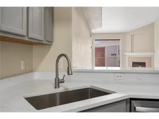 Photo #5: 6081307 Listing