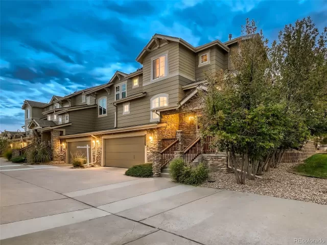 MLS: 6081484 Condo For Sale