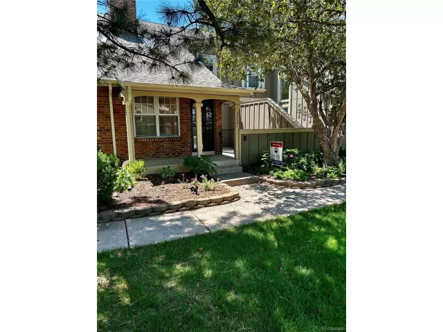 MLS: 6081590 Condo For Sale