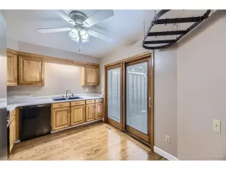 Photo #6: 6081590 Listing 