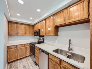 Photo #5: 6084229 Listing