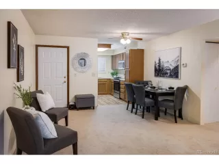 Photo #3: 6085956 Listing