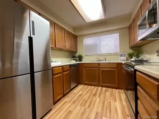 Photo #6: 6085956 Listing