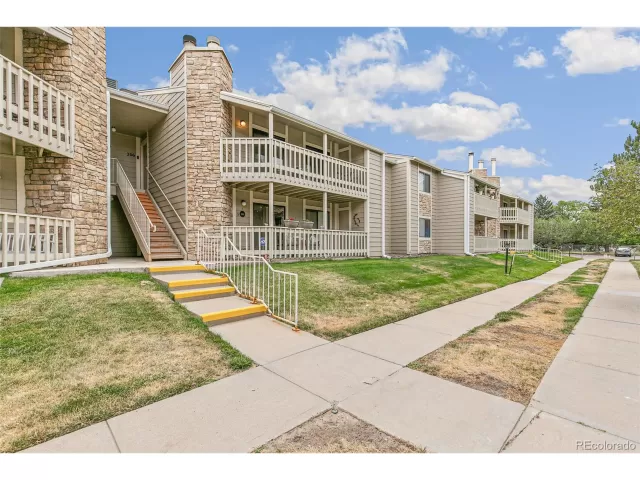 MLS: 6086504 Condo For Sale