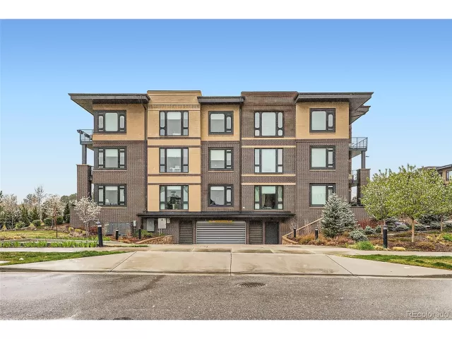 MLS: 6086567 Condo For Sale