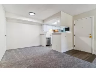 Photo #6: 6086885 Listing