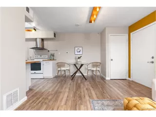 Photo #6: 6090781 Listing 