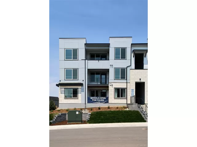 MLS: 6092292 Condo For Sale