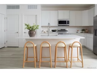 Photo #3: 6092292 Listing