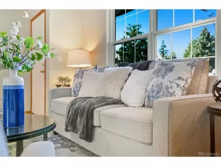 Photo #5: 6094415 Listing