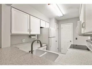 Photo #6: 6094628 Listing 