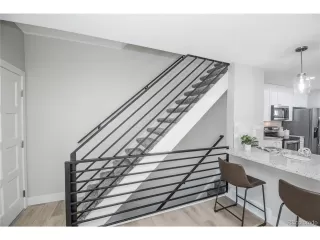 Photo #3: 6098207 Listing 