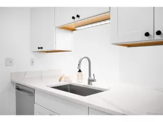 Photo #6: 6099090 Listing 