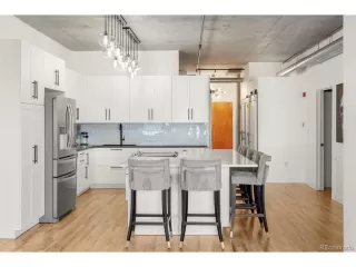 Photo #5: 6100622 Listing 