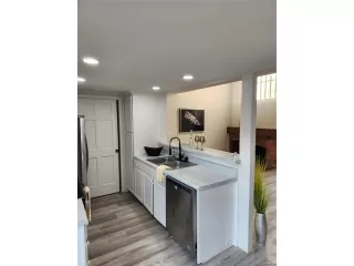 Photo #2: 6103437 Listing