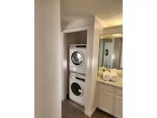 Photo #6: 6103437 Listing