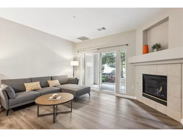 MLS: 6105081 Condo For Sale