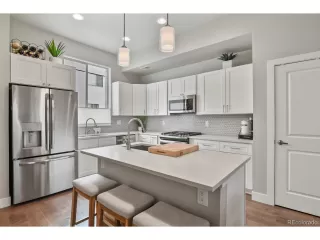 Photo #5: 6109041 Listing 