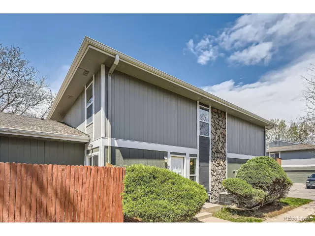 MLS: 6110209 Condo For Sale