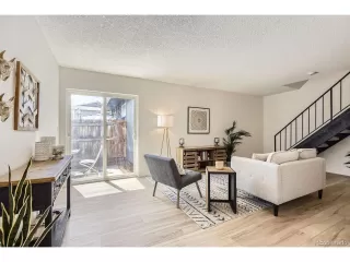 Photo #2: 6110209 Listing 