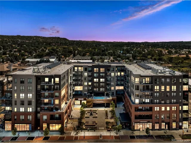MLS: 6110896 Condo For Sale