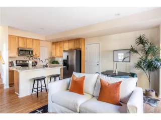 Photo #3: 6111064 Listing