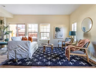 Photo #5: 6111064 Listing