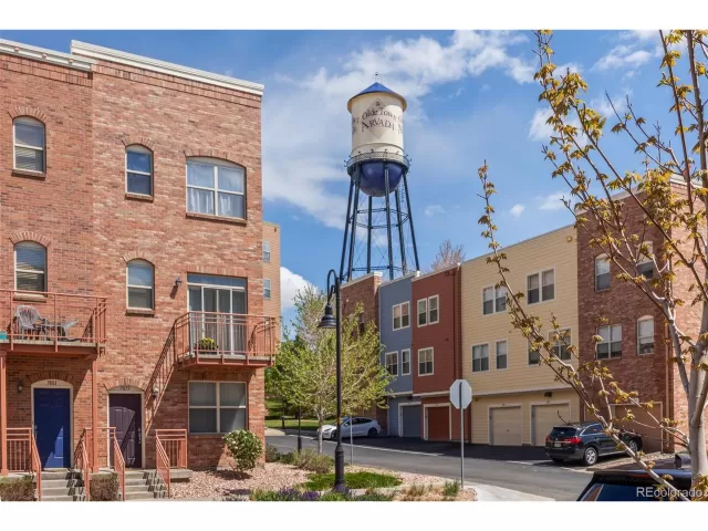 MLS: 6111913 Condo For Sale