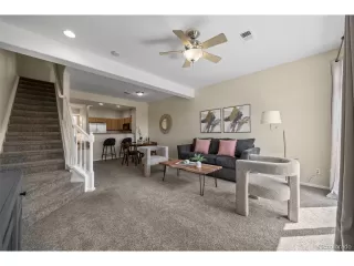 Photo #6: 6111913 Listing