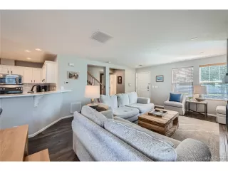 Photo #4: 6112626 Listing