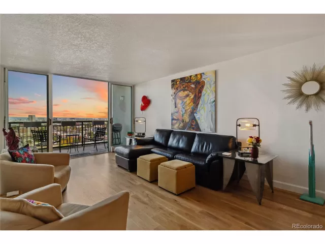 MLS: 6113275 Condo For Sale