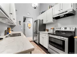Photo #6: 6113437 Listing