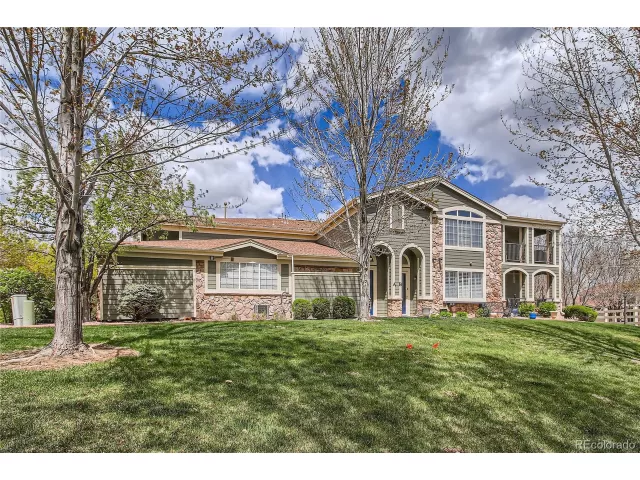 MLS: 6115904 Condo For Sale