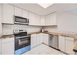 Photo #3: 6116499 Listing 