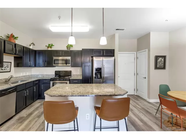 MLS: 6116940 Condo For Sale