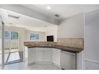 Photo #3: 6119389 Listing 