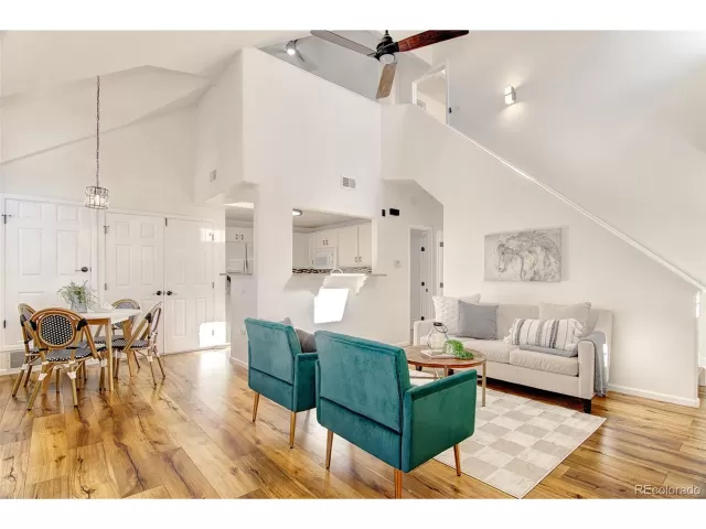 MLS: 6122337 Condo For Sale