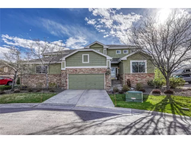 MLS: 6124446 Condo For Sale