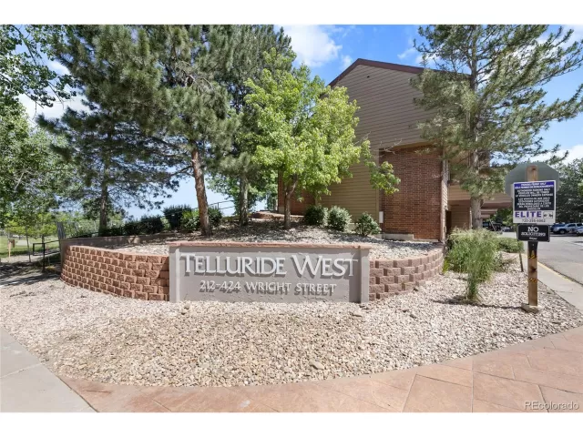 MLS: 6124960 Condo For Sale