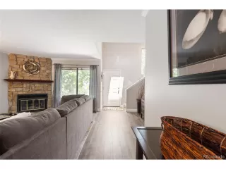 Photo #5: 6124960 Listing