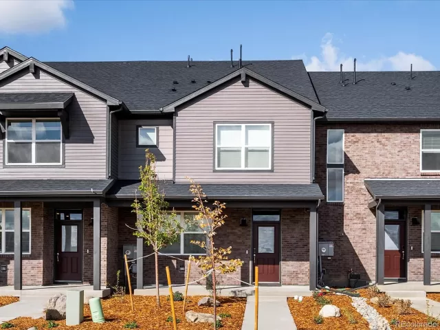 MLS: 6129975 Condo For Sale