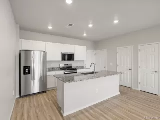 Photo #5: 6129975 Listing 