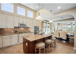 Photo #5: 6133095 Listing