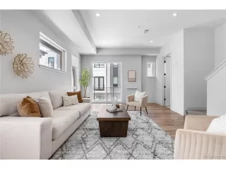 Photo #4: 6133580 Listing