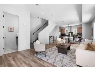 Photo #5: 6133580 Listing