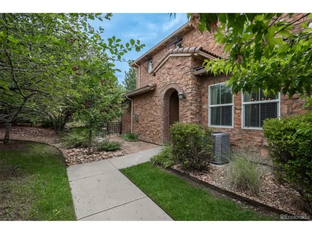 MLS: 6138414 Condo For Sale