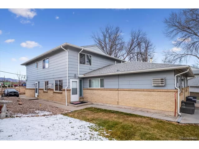 MLS: 6139671 Condo For Sale