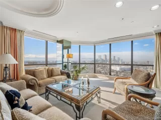 Photo #3: 6140520 Listing